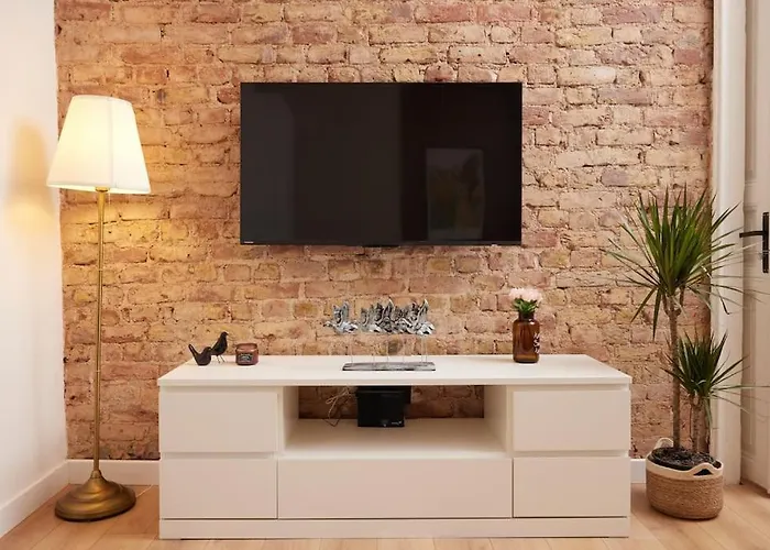 Apartment Charming 3br 2bath Ac In Center - Santur D2 *