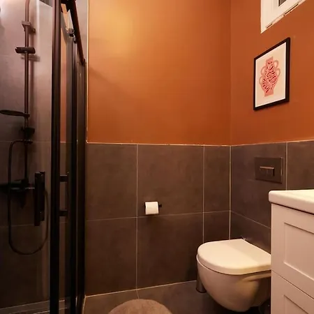 Charming 3br 2bath Ac In Center - Santur D2 * Κωνσταντινούπολη