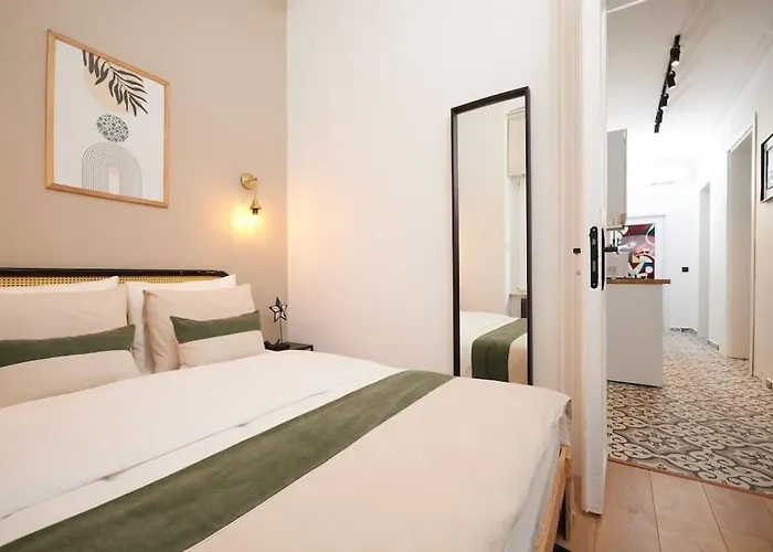 Charming 3br 2bath Ac In Center - Santur D2 İstanbul