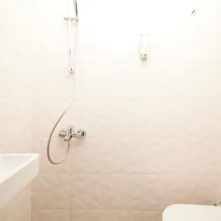 Lägenhet Charming 3br 2bath Ac In Center - Santur D2 *